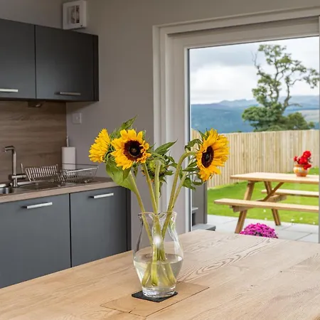 The Annexe, Luxury Property With Hot Tub At Pitilie Pods Aberfeldy Exterior photo