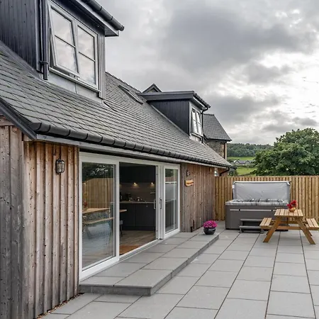 The Annexe, Luxury Property With Hot Tub At Pitilie Pods Aberfeldy Exterior photo