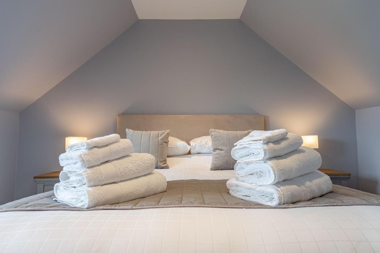 The Annexe, Luxury With Hot Tub At Pitilie Pods