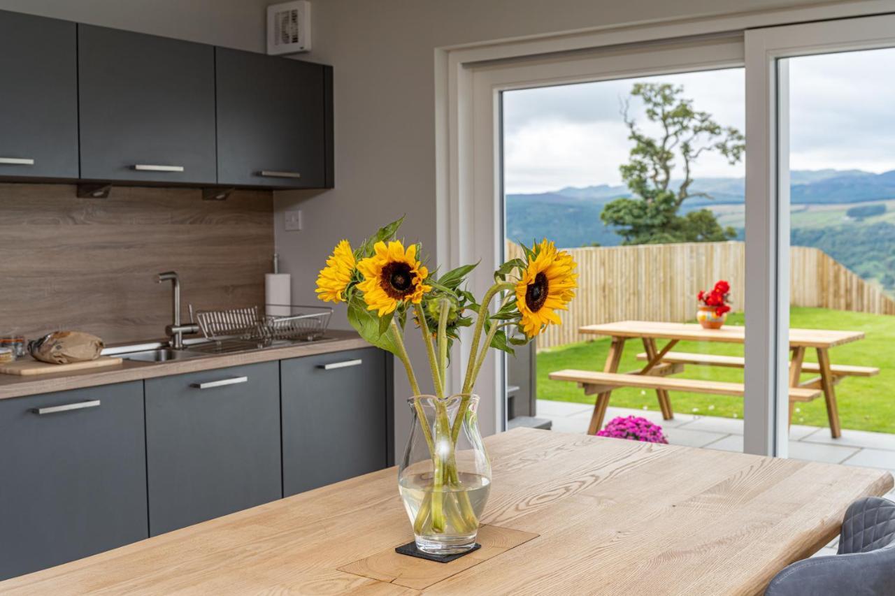 The Annexe, Luxury With Hot Tub At Pitilie Pods Aberfeldy