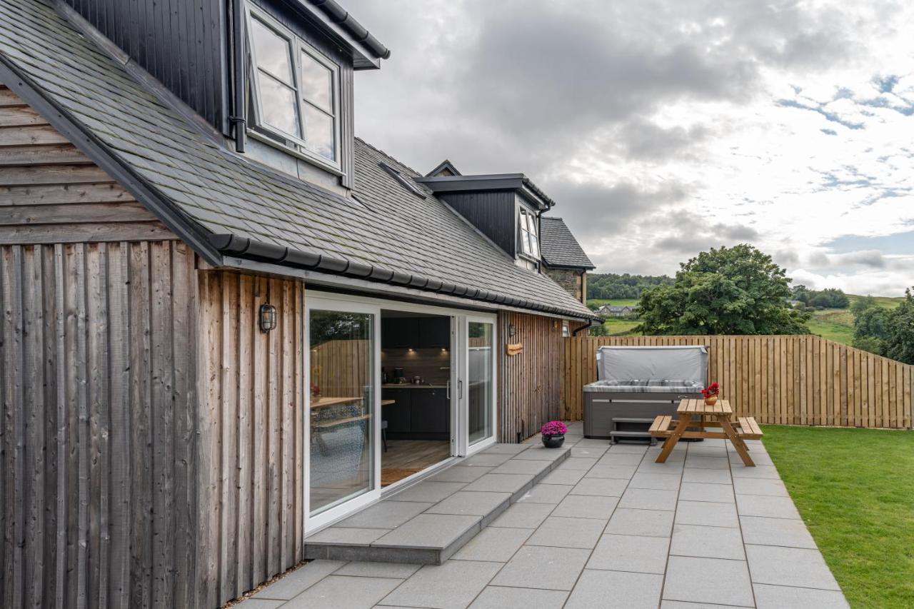The Annexe, Luxury With Hot Tub At Pitilie Pods