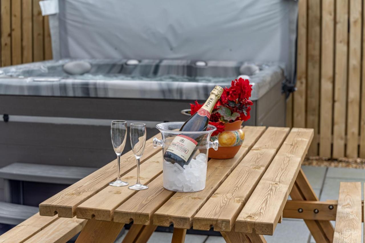 The Annexe, Luxury With Hot Tub At Pitilie Pods Villa Aberfeldy