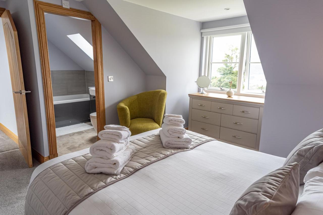 The Annexe, Luxury With Hot Tub At Pitilie Pods