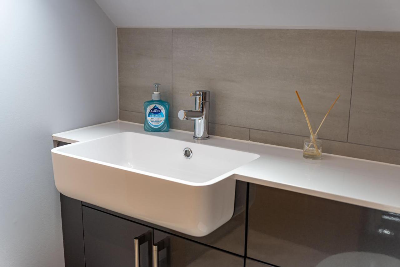 The Annexe, Luxury With Hot Tub At Pitilie Pods Villa *